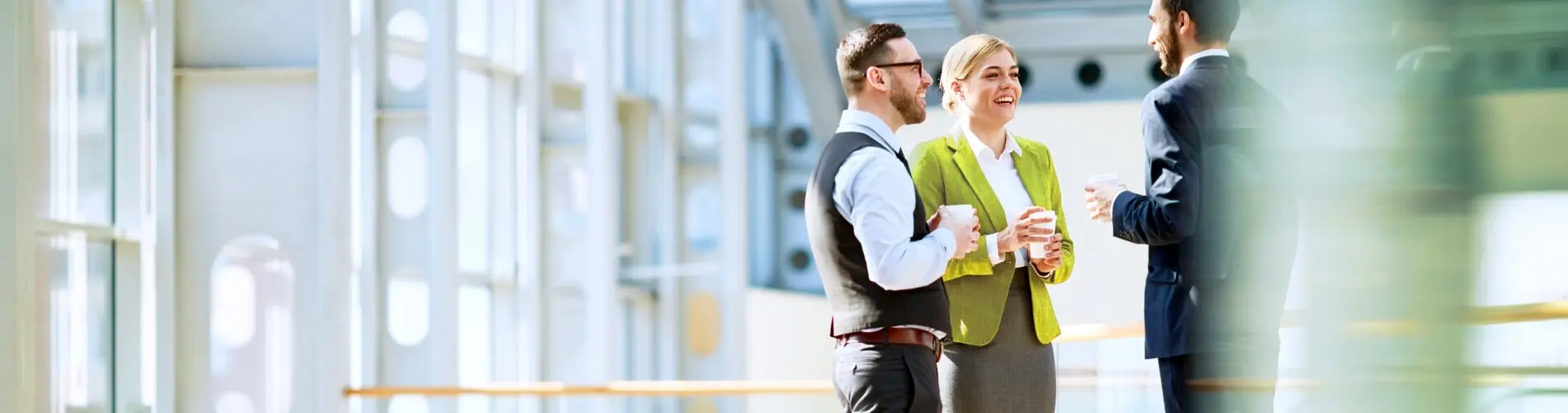 Geschäftsleute im Gespräch | VDR Geschäftsleute im Gespräch | VDR